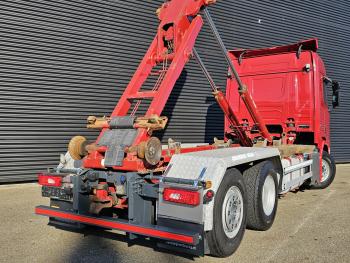 R520 V8 6x2 HOOKLIFT / FULL AIR / RETARDER