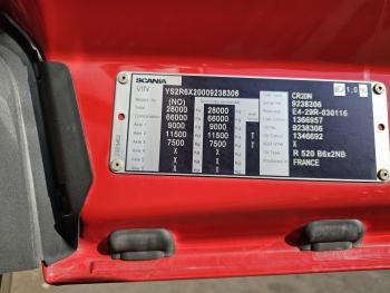 R520 V8 6x2 HOOKLIFT / FULL AIR / RETARDER