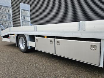 CF 290 E6 OPRIJWAGEN/ MACHINE TRANSPORT