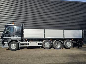 FM 420 8x2-6 / VEB+ / NL TRUCK