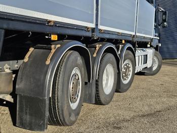FM 420 8x2-6 / VEB+ / NL TRUCK