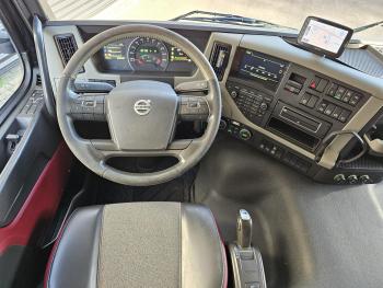 FM 420 8x2-6 / VEB+ / NL TRUCK