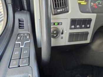 FM 420 8x2-6 / VEB+ / NL TRUCK