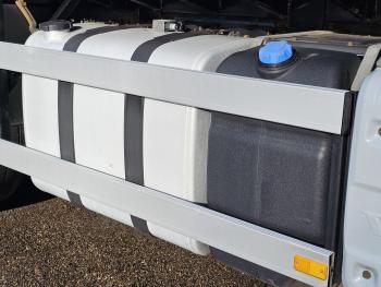 FM 420 8x2-6 / VEB+ / NL TRUCK