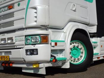 R164.480 4x2 / RETARDER / MANUAL / SHOWTRUCK