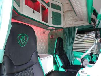 R164.480 4x2 / RETARDER / MANUAL / SHOWTRUCK