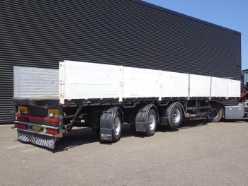T3-003 / 2 x STEERING AXLE / 1 X LIFT AXLE