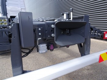 FH 500 / CHASSIS / 8x2/6 / LIFT STEERING AXLE / PTO