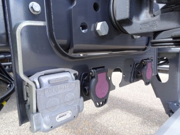 FH 500 / CHASSIS / 8x2/6 / LIFT STEERING AXLE / PTO