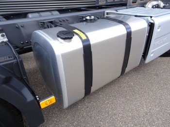 FH 500 / CHASSIS / 8x2/6 / LIFT STEERING AXLE / PTO