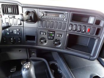 R520 V8 / 6X2*4 / MANUAL GEARBOX / RETARDER