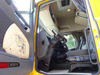 R520 V8 / 6X2*4 / MANUAL GEARBOX / RETARDER