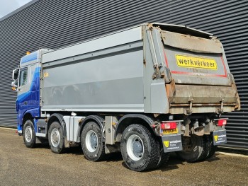 4243CS / 8x4 TIPPER / EURO 6 / ISOLATED