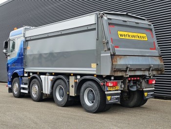 4243CS / 8x4 TIPPER / EURO 6 / ISOLATED