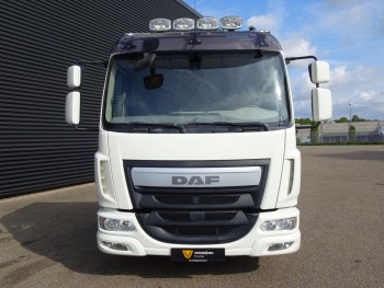 DAF LF 210 EURO 6 / OPRIJ WAGEN / MACHINE TRANSPORT