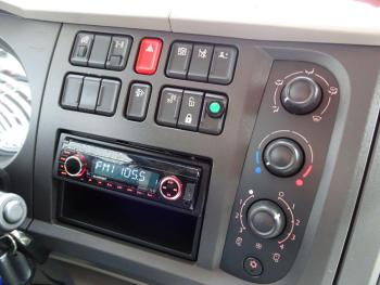 DAF LF 210 EURO 6 / OPRIJ WAGEN / MACHINE TRANSPORT