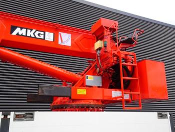 CF 85.380 8x4 / MKG - DACH - ROOF / MONTAGE CRANE / KRAN