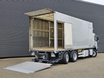 FM 330 6x2*4 / TAIL LIFT / KOOIAAP / TRUCK MOUNTED FORKLIFT