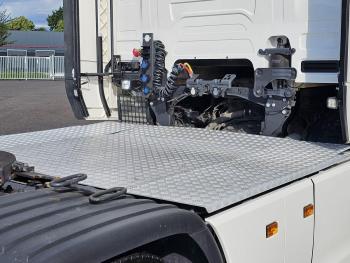 R540 6x2 BOOGIE / FULL AIR / PARKING COOLER
