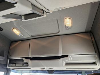 R540 6x2 BOOGIE / FULL AIR / PARKING COOLER