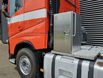 FH 460 6x2/4  / HYDRAULIC / LIFT STEERING AXLE