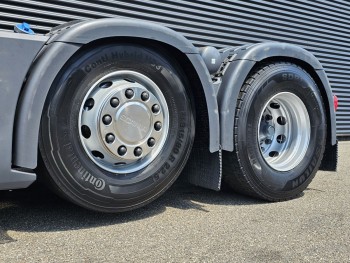 P410 6x2/4 / HYDRAULIC / FULL AIR / LIFT STEERING AXLE