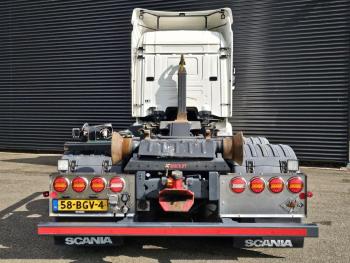 R450 6x2*4 / EURO 6 / HOOKLIFT / ABROLKIPPER