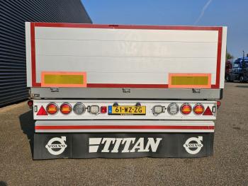 K324T / 3 AXLE / 2 X LIFT AXLE / TWIST-LOCKS