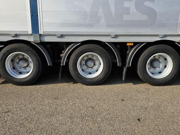 K324T / 3 AXLE / 2 X LIFT AXLE / TWIST-LOCKS