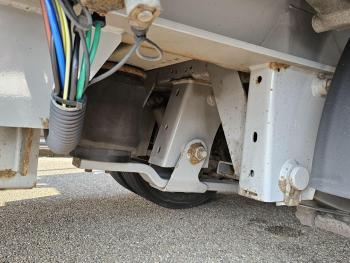K324T / 3 AXLE / 2 X LIFT AXLE / TWIST-LOCKS
